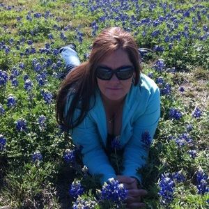 Meet your Posher, Eva